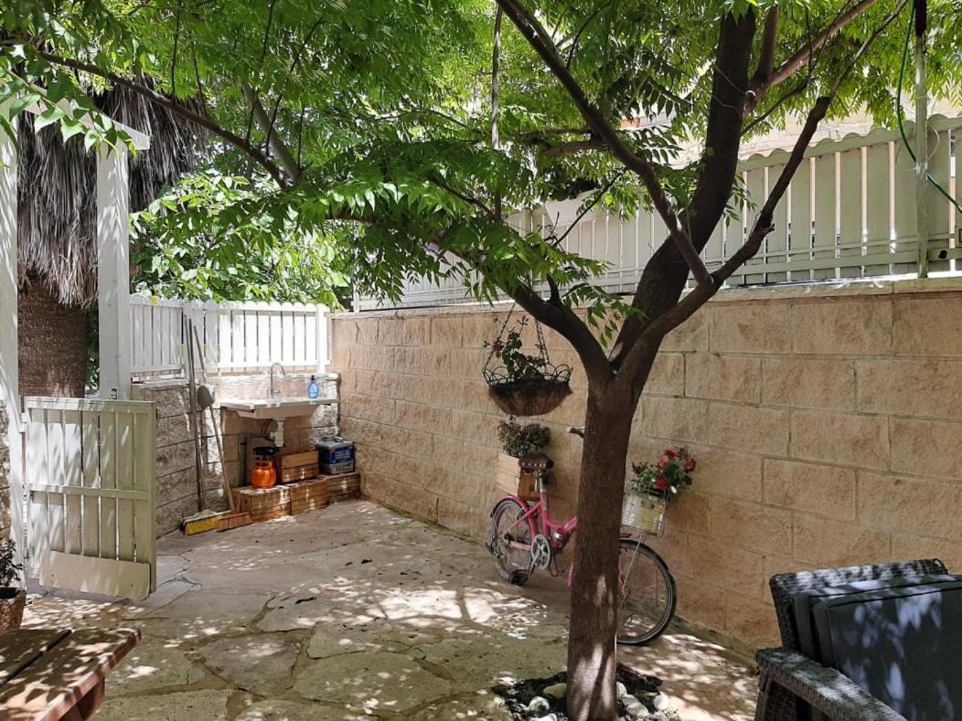 Garden apartments. Mas'ada Exterior foto